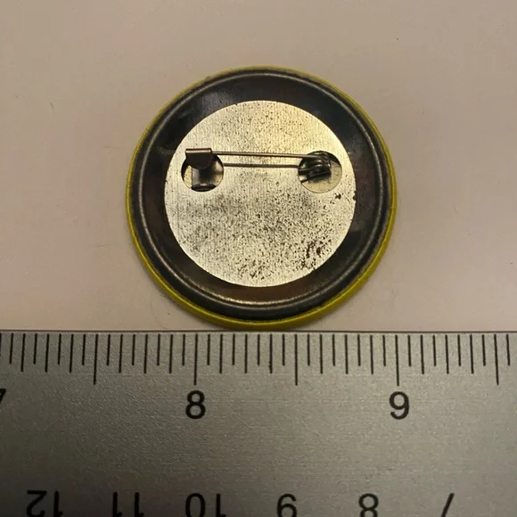 Smile God Loves You pin back button - Picture 3 of 3